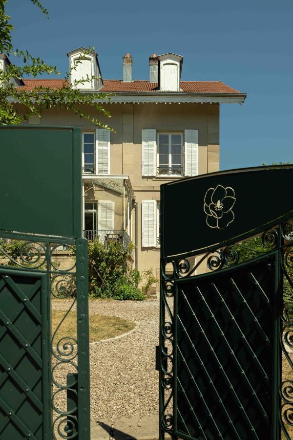 Le Parc Du Magnolia Bed & Breakfast Montbéliard Eksteriør bilde