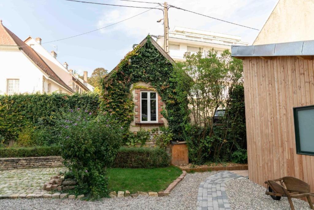Le Parc Du Magnolia Bed & Breakfast Montbéliard Eksteriør bilde